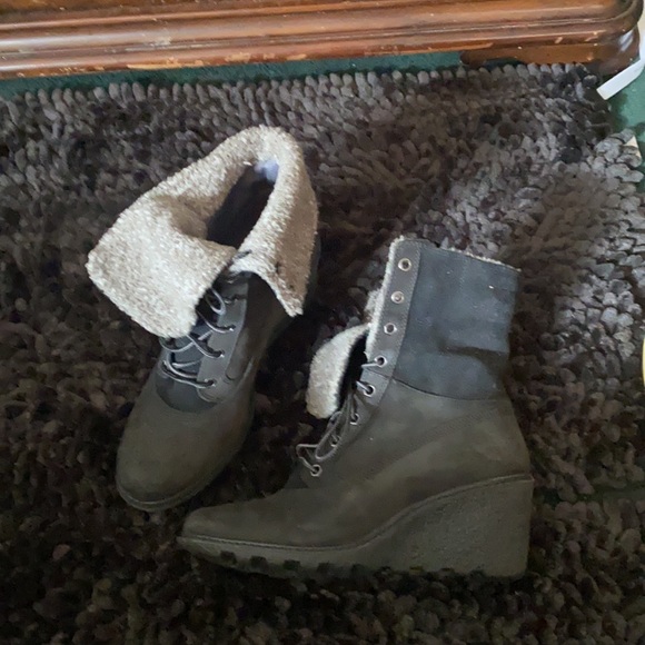 Boots - Picture 2 of 4